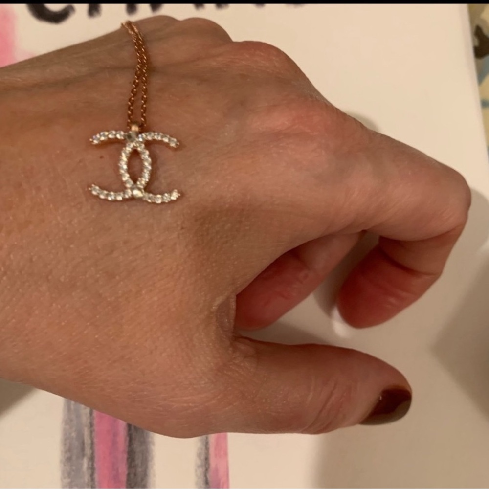 Brand new , rare  Rose Gold plated with crystals  Necklace,great for collectors - Picture 13 of 14